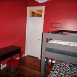 Hostel Graca 28 *